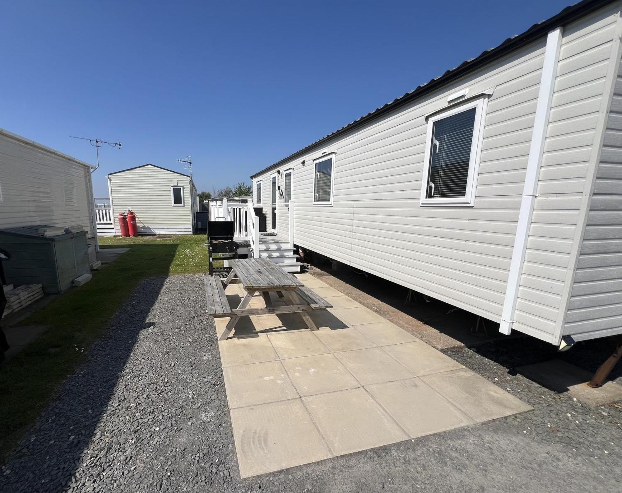 מילום 3 Bedroom Modern Caravan Sleeps Up To 8 מראה חיצוני תמונה